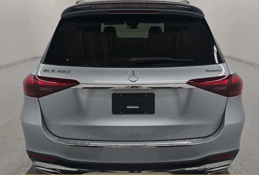 Used 2024 Silver Mercedes-Benz GLE 450 image 5