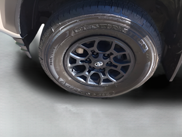 Used 2023 Silver Toyota SR5 image 20