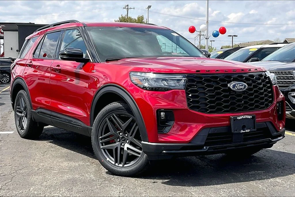 New 2026 Rapid Red Metallic Tinted Clearcoat Ford ST-Line image 14
