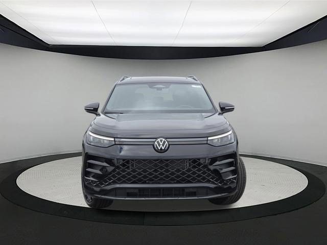 New 2026 Deep Black Pearl Volkswagen SE R-Line Black image 2