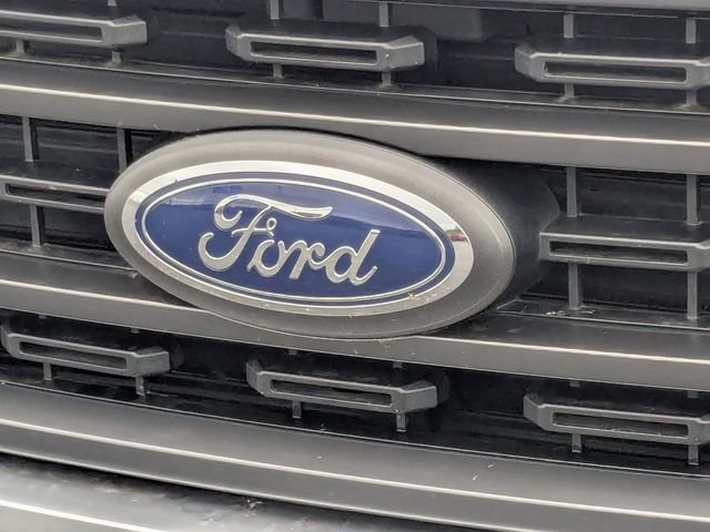 Used 2023 Iconic Silver Metallic Ford XLT image 5