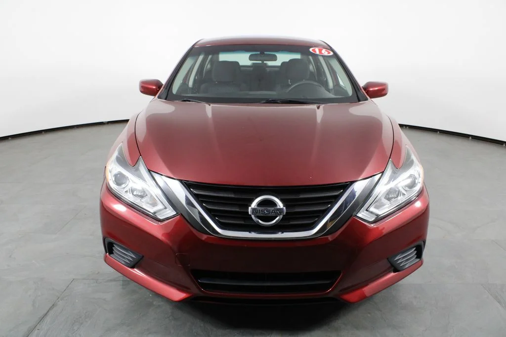 2016 Nissan Altima S - Photo 12