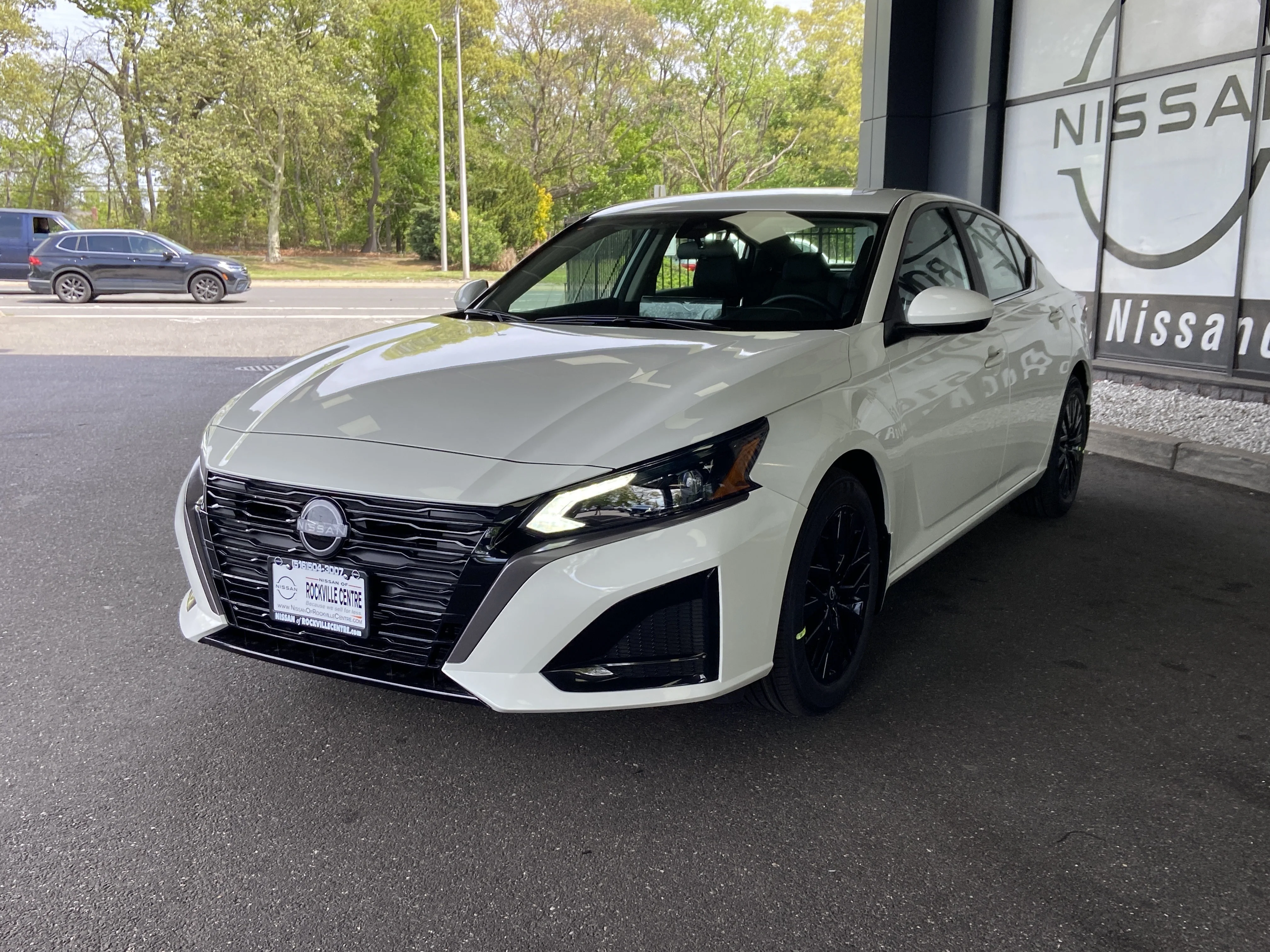 New 2026 Pearl White Tricoat Nissan SV image 7