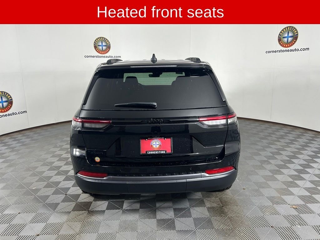 New 2026 Diamond Black Crystal Pearlcoat Jeep Limited image 17