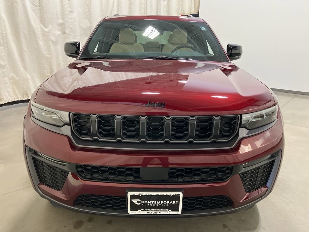 New 2026 Velvet Red Pearl-Coat Exterior Paint Jeep Limited image 17
