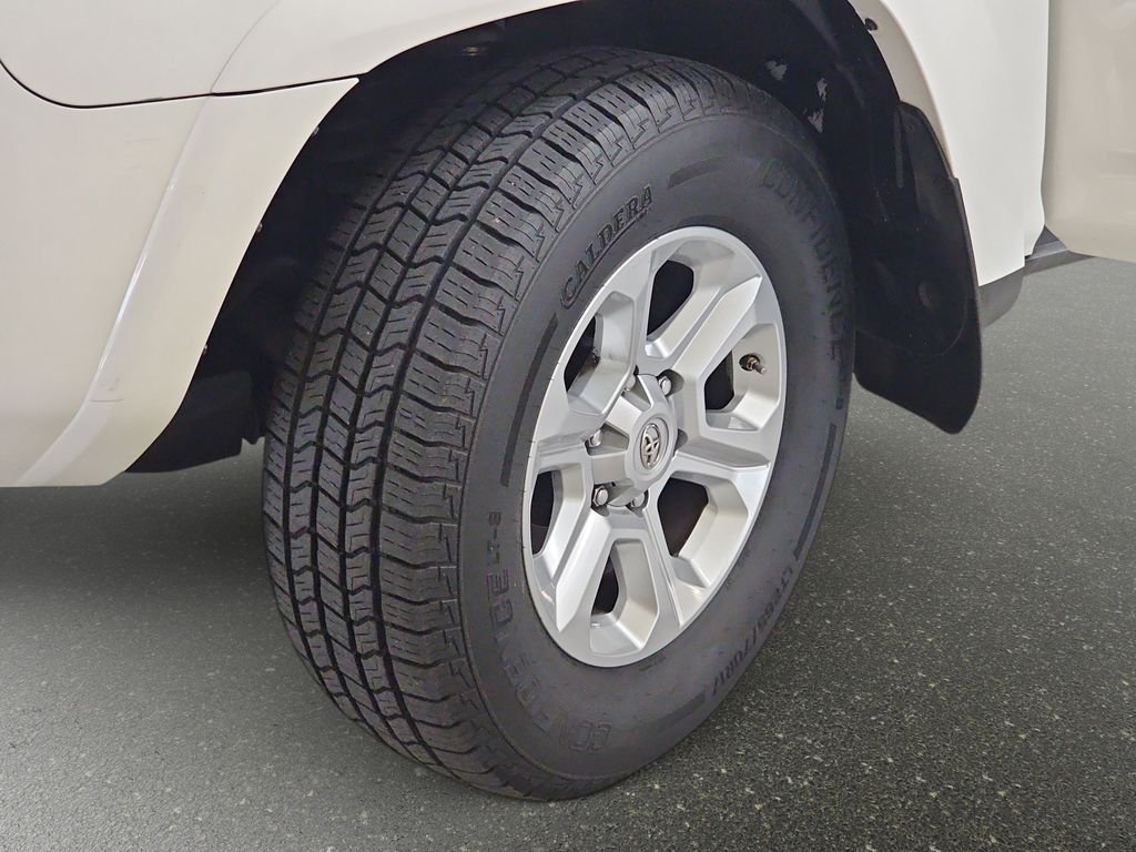 Used 2019 White Toyota SR5 Premium image 33