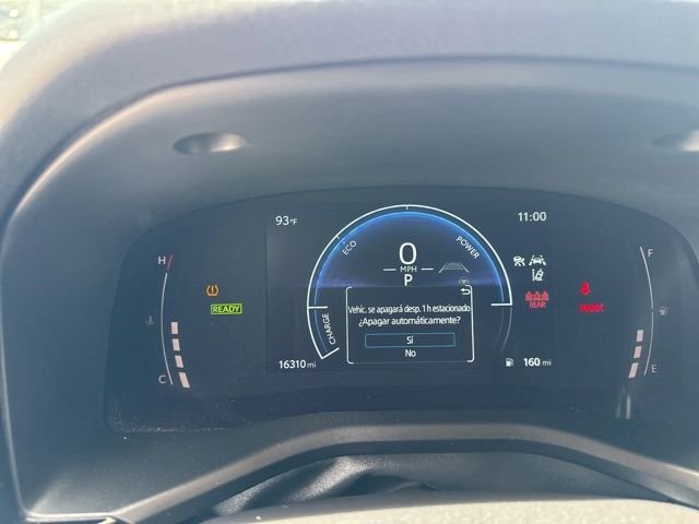 Used 2025  Toyota SE image 27