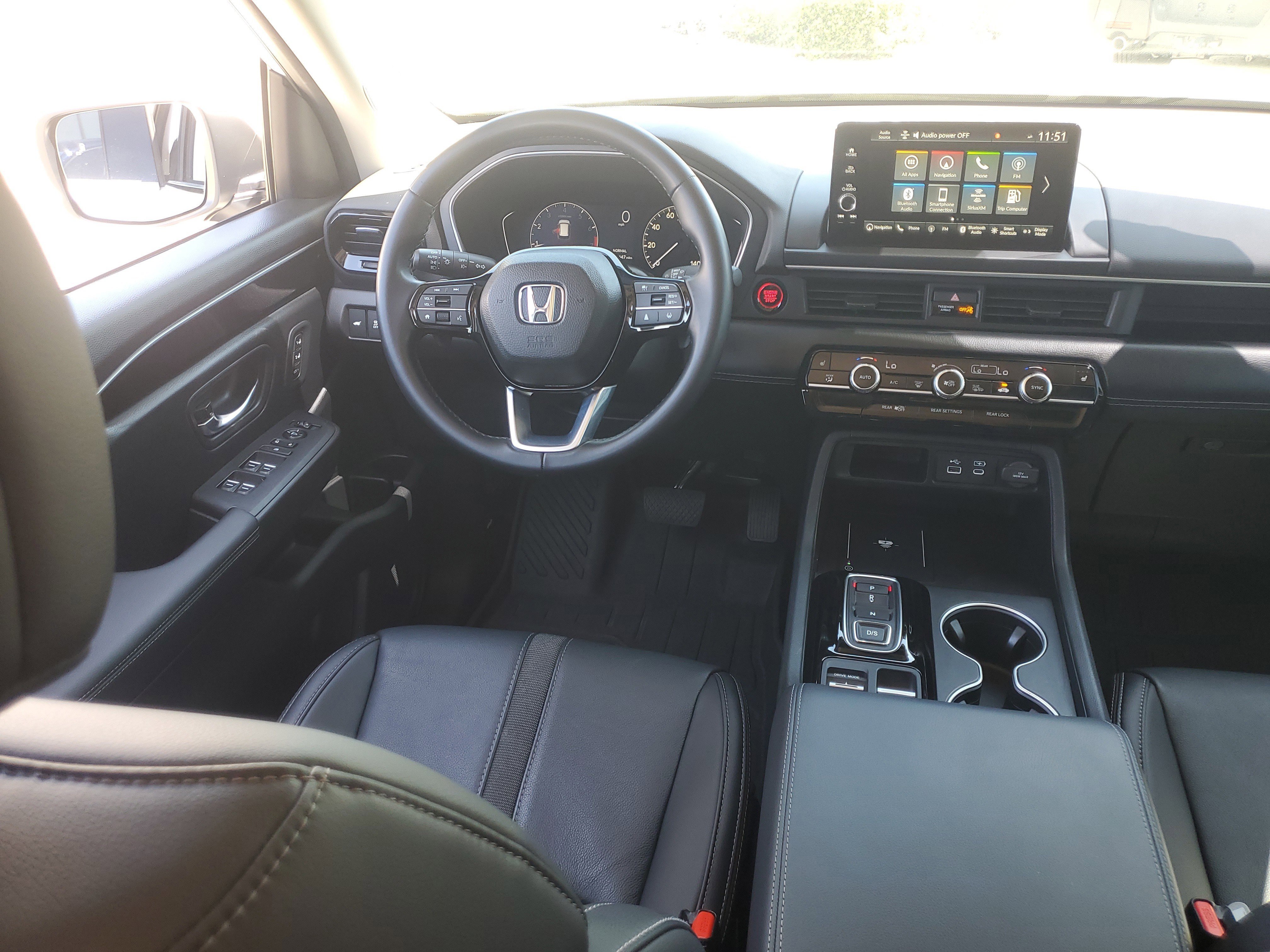 Used 2025 White Honda Touring image 16