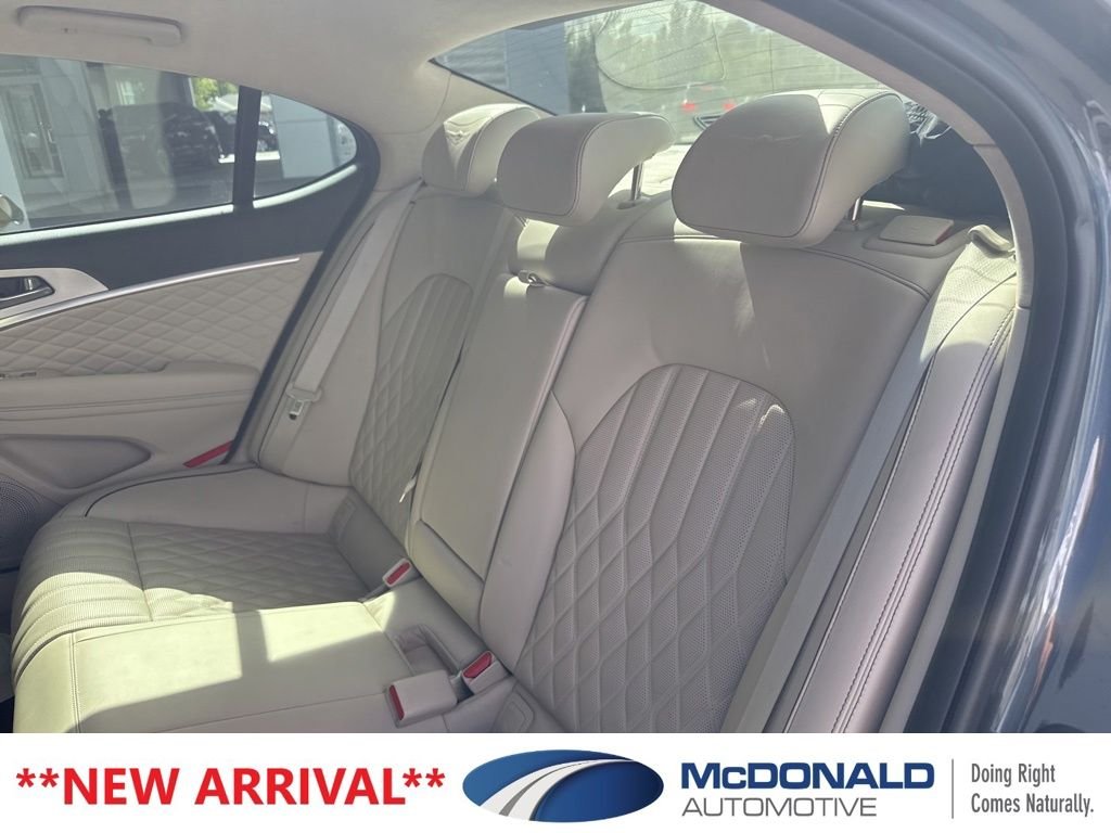 Used 2019 Black Genesis 3.3T Design image 16