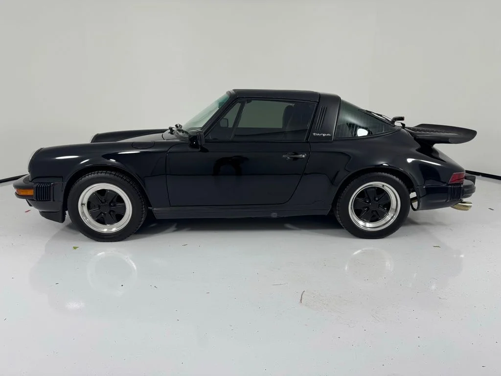 Used 1987 Black Porsche Carrera image 2