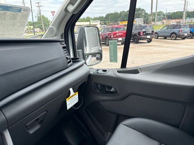 New 2026 Oxford White Ford Cargo Van image 27