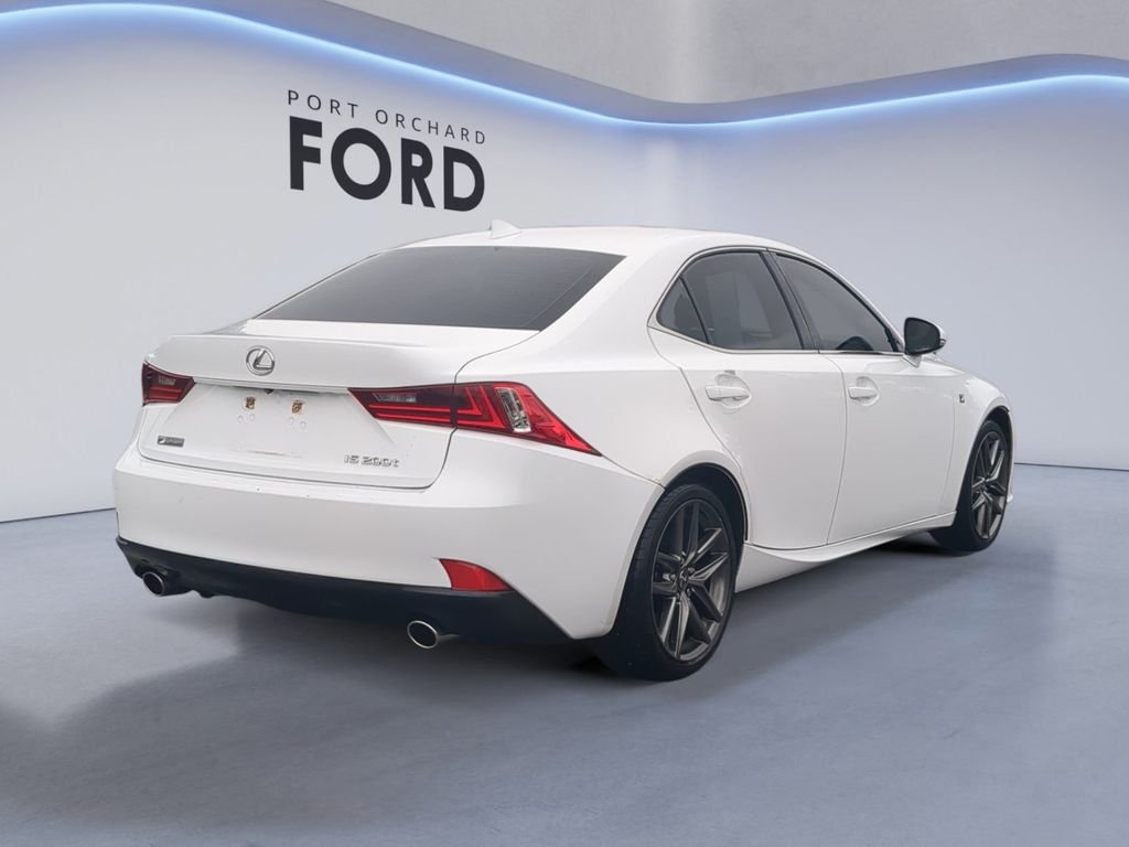 Used 2016 White Lexus 200t image 7