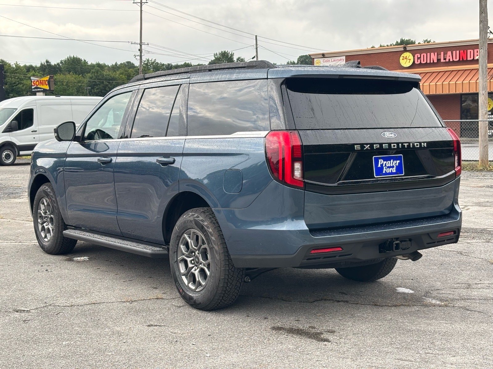New 2027 Nocturnal Blue Metallic Ford Active image 3