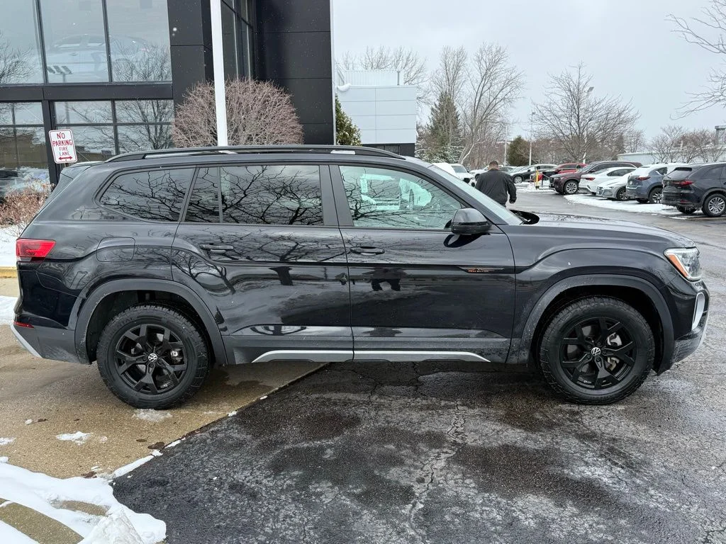 2024 Volkswagen Atlas Atlas Peak Edition - Photo 10