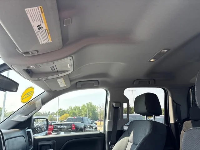 Used 2019 DEEP OCEAN BLUE METALLIC Chevrolet LT image 26