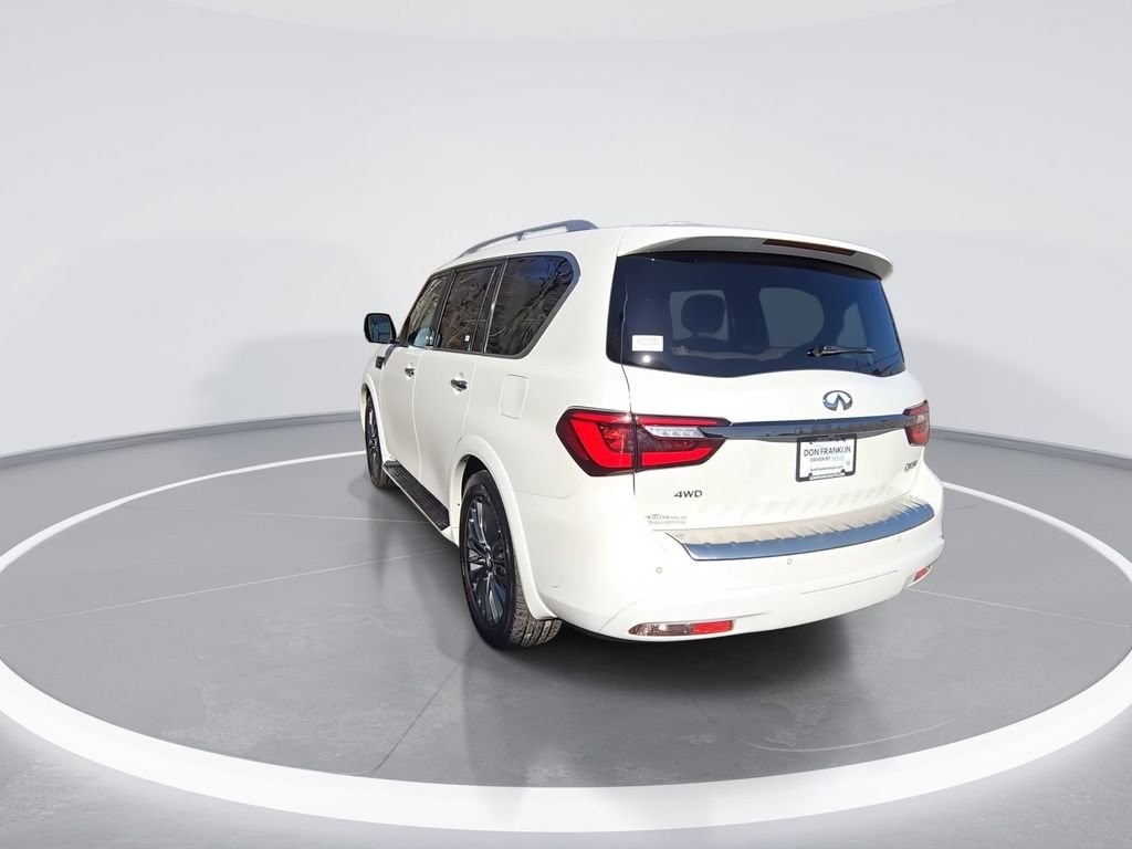 Used 2022 White INFINITI Premium Select image 7