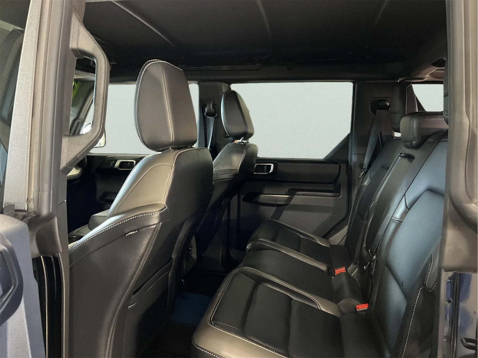 Used 2025 Shadow Black Ford Outer Banks image 18