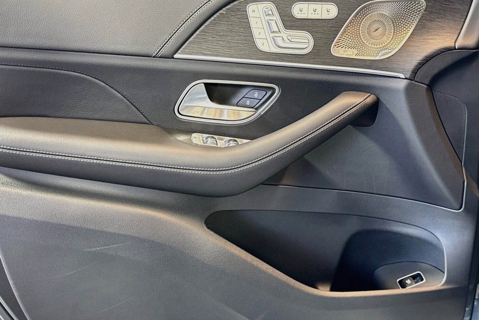 New 2026 Selenite Grey Metallic Mercedes-Benz GLE 580 image 16