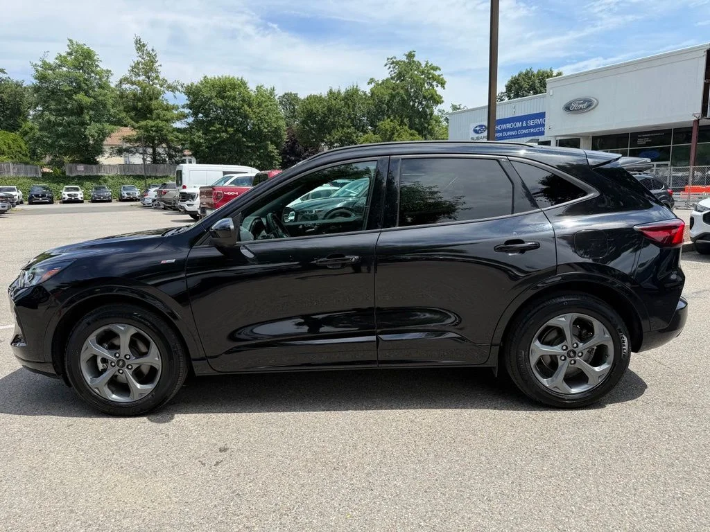 Used 2023 Black Ford ST-Line Select image 7