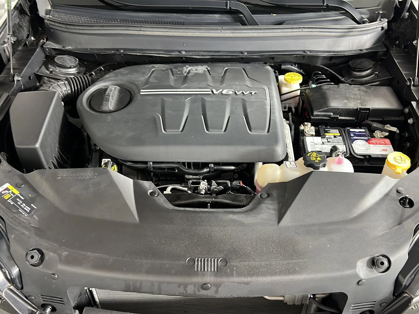 Used 2022 Granite Crystal Metallic Clearcoat Jeep Trailhawk image 28