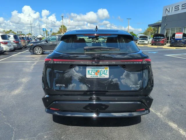Used 2024 Black Nissan EVOLVE+ image 7