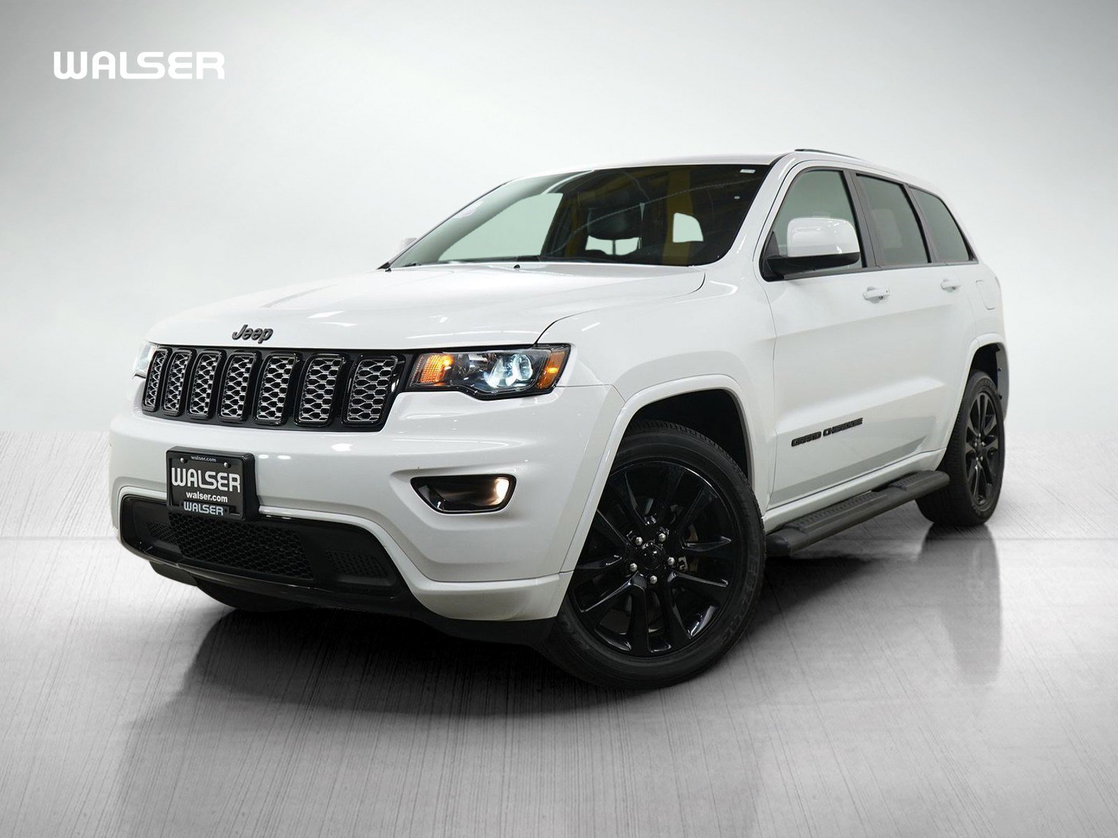 2019 Jeep Grand Cherokee Altitude 4WD's photo