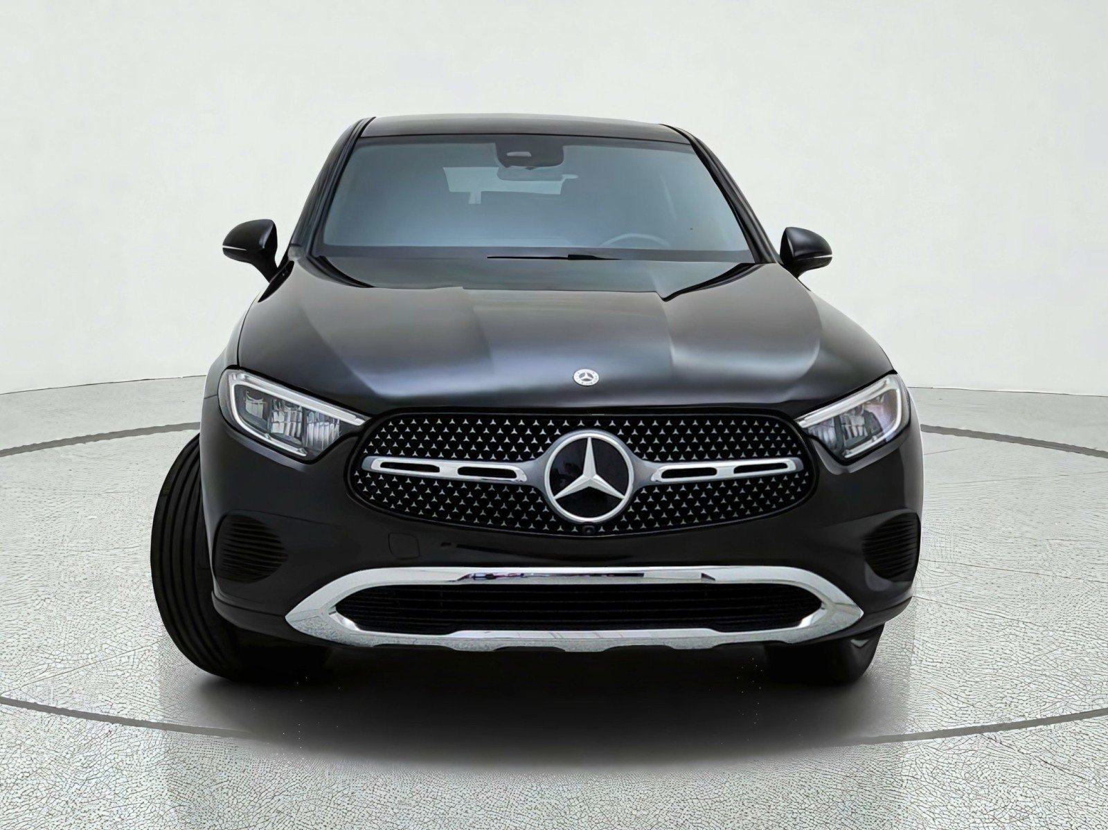 Certified Used 2025 Obsidian Black Metallic Mercedes-Benz GLC 300 image 3