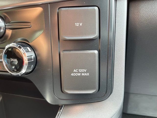 New 2026 CARBONIZED GRAY Ford XLT image 28