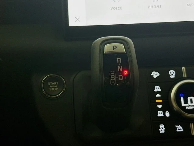 Used 2025 Black Land Rover S image 19