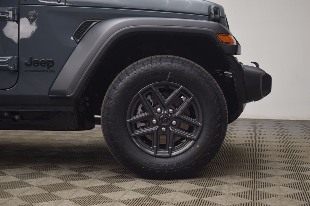 New 2026 Anvil Clear-Coat Exterior Paint Jeep Sport image 6