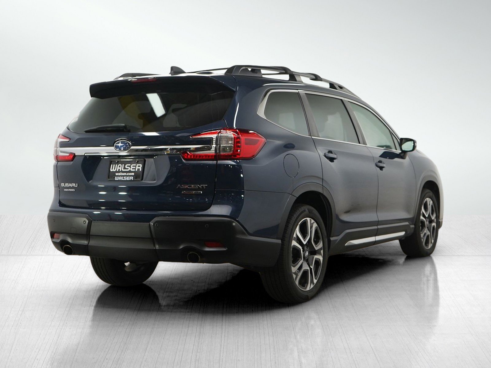Used 2023 Cosmic Blue Pearl Subaru Limited image 5