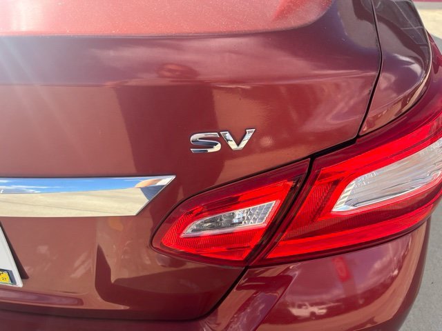 Used 2016 Red Nissan 2.5 SV image 3
