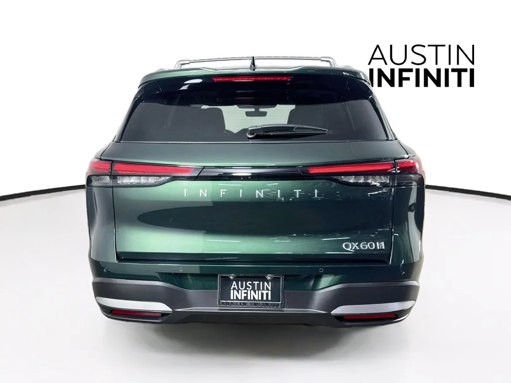 Certified Used 2027 Green INFINITI LUXE image 9
