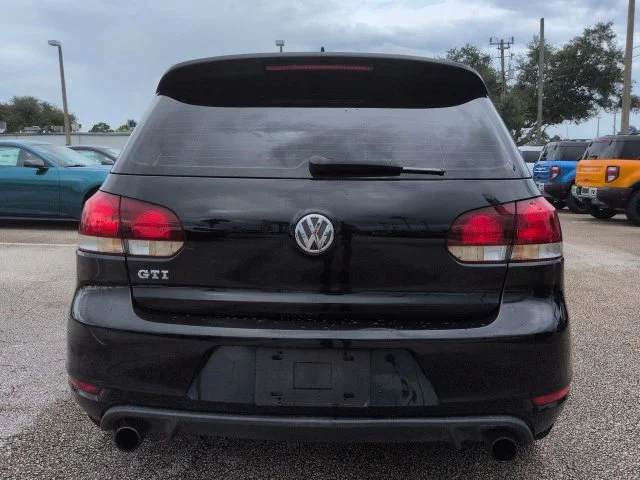 Used 2014 Black Volkswagen  image 5