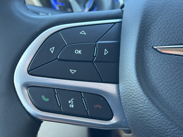 Used 2023 Gray Chrysler Touring L image 18