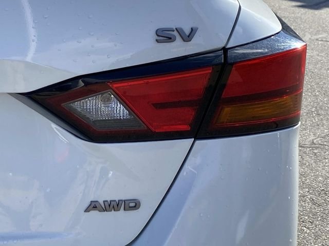 Used 2024 White Nissan 2.5 SV image 7
