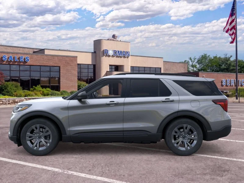 New 2026 Carbonized Gray Metallic Ford Active image 37