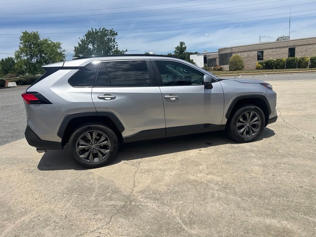 Used 2023 Silver Toyota XLE Premium image 8