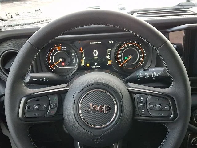 New 2026 White Jeep Rubicon image 13