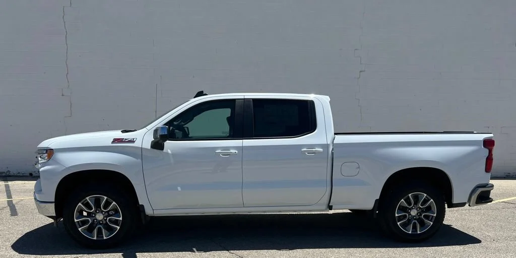 New 2026 Summit White Chevrolet LT image 2