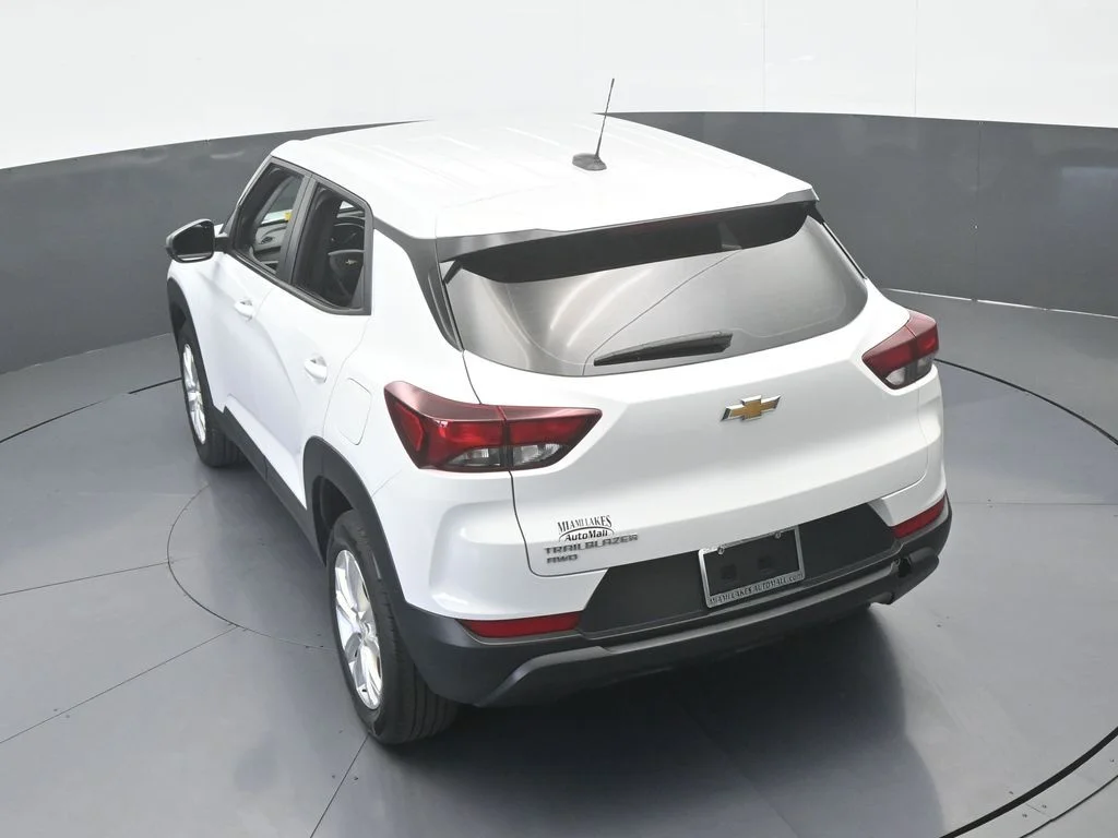 Used 2023 Summit White Chevrolet LS image 43