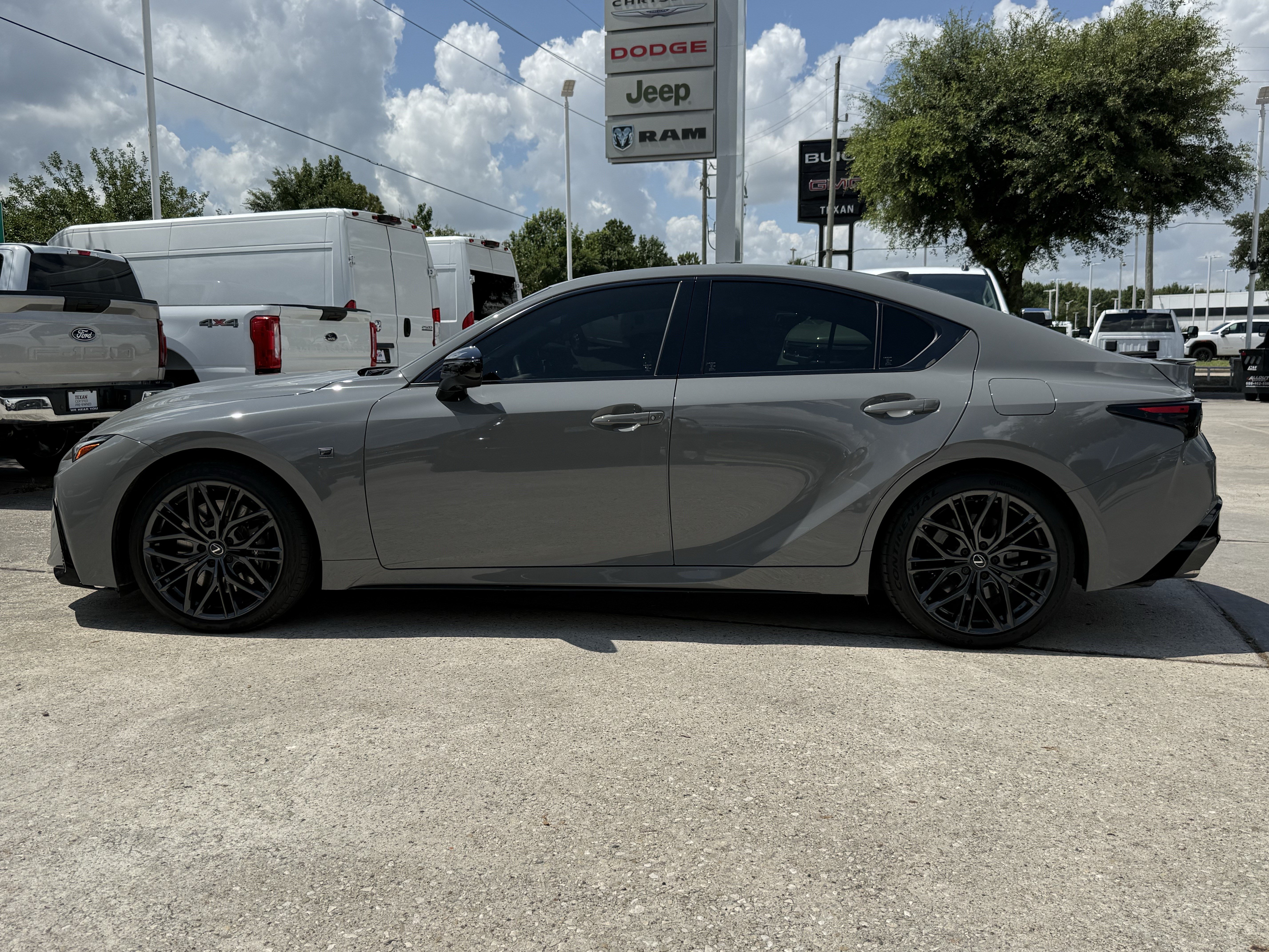 Used 2025  Lexus  image 7