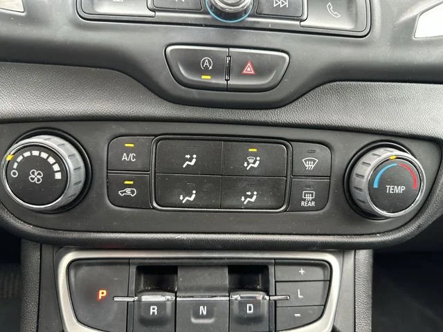 Used 2023 Red GMC SLE image 18