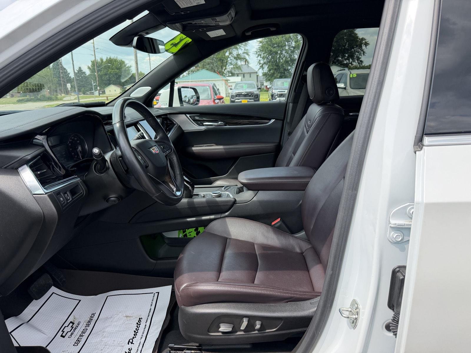 Used 2023 Crystal White Tricoat Cadillac Premium Luxury image 10