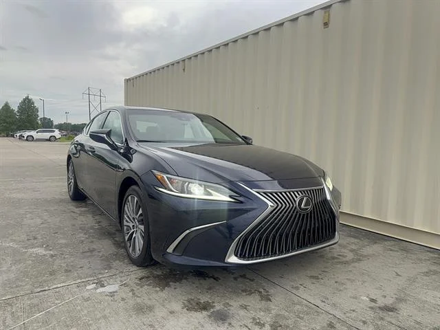 2020 Lexus ES 350 350's photo