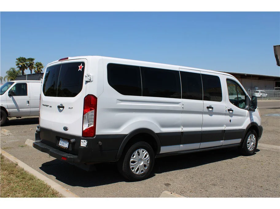 2015 Ford Transit XLT - Photo 5