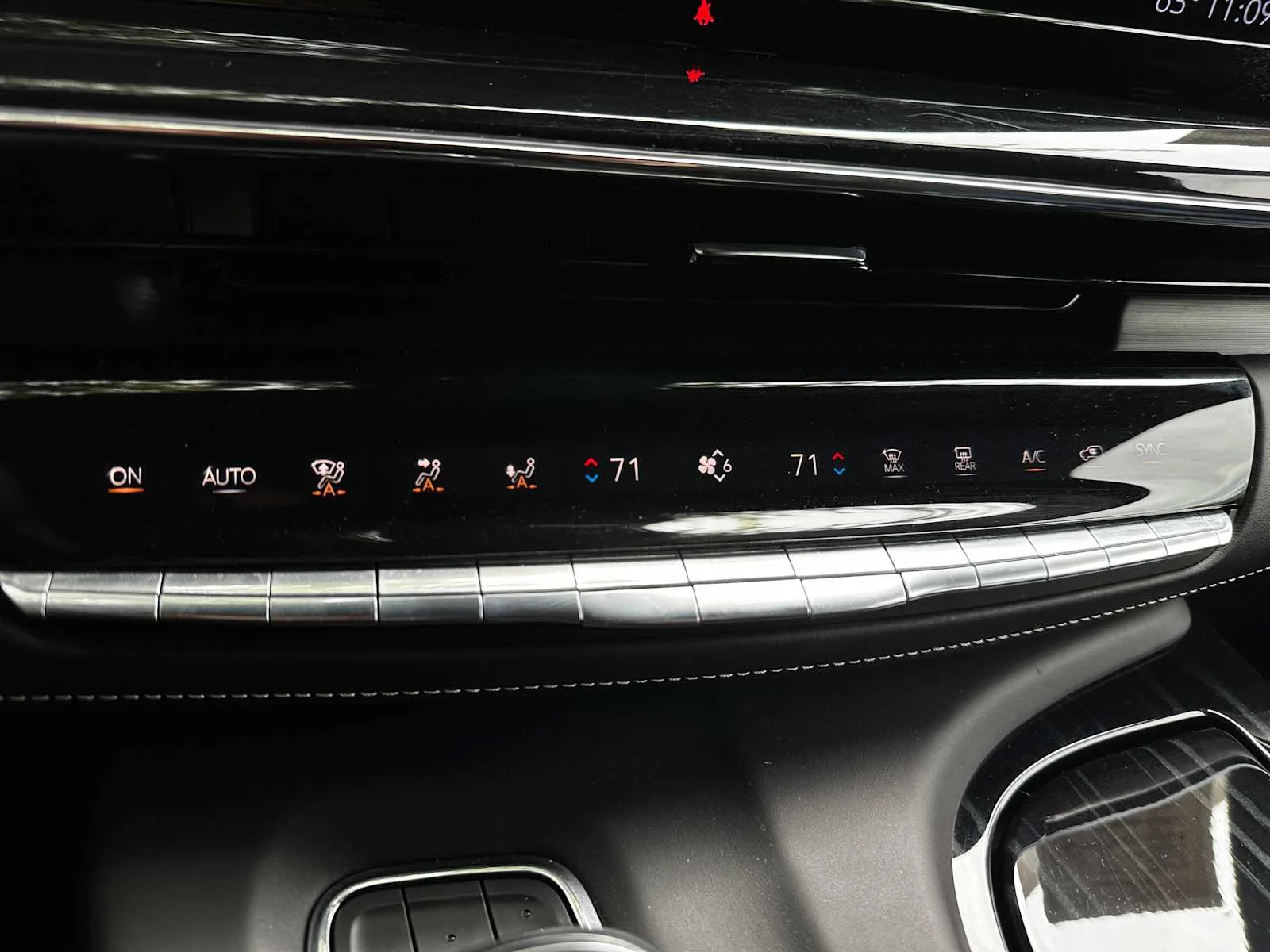 Used 2024 Black Diamond Tricoat Cadillac V-Series image 13