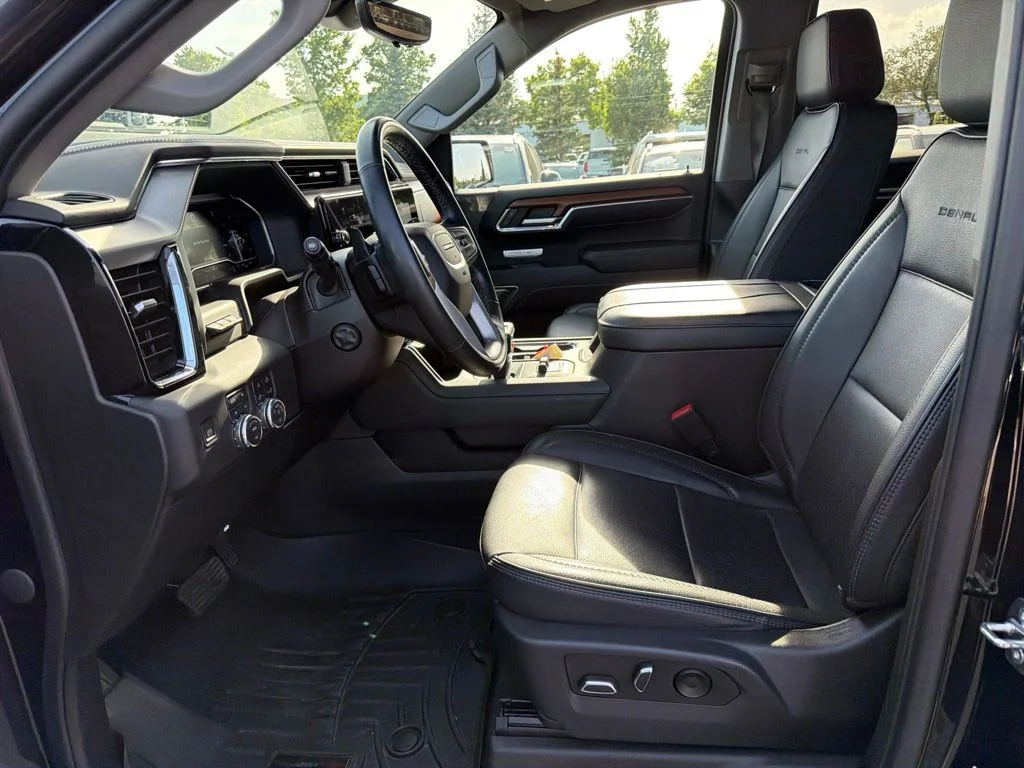 Used 2023 Black GMC Denali image 11