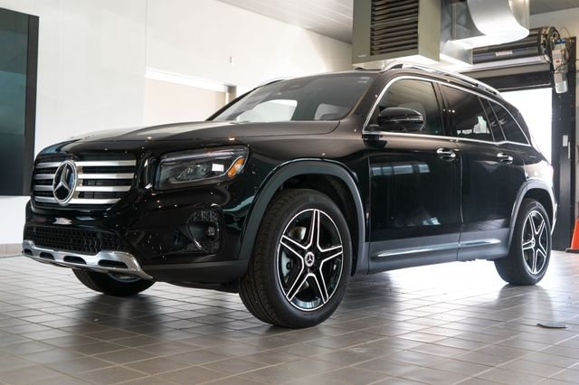New 2026 Night Black Mercedes-Benz GLB 250 image 3