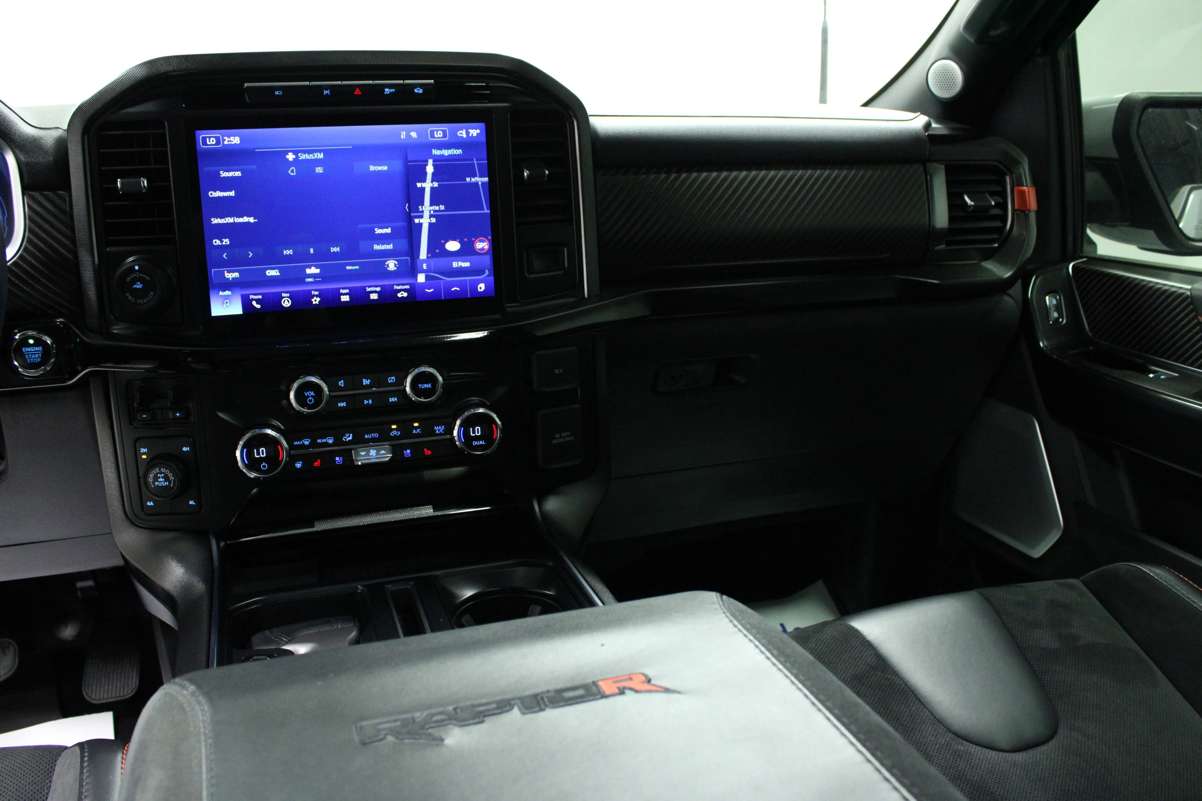 Used 2023 Avalanche Gray Ford Raptor image 19